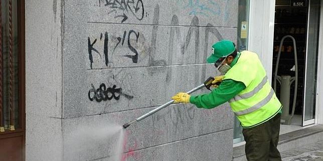 Eliminacion de graffities y suciedad en fachadas