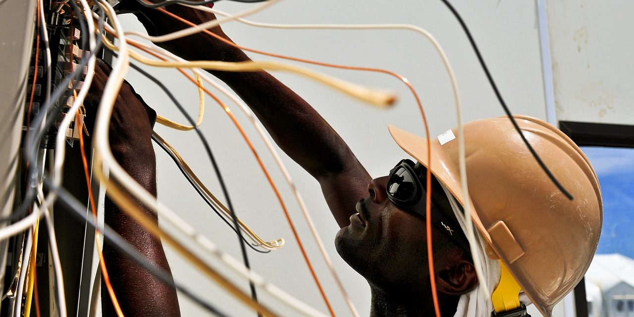 mantenimiento_correctivo_electricista