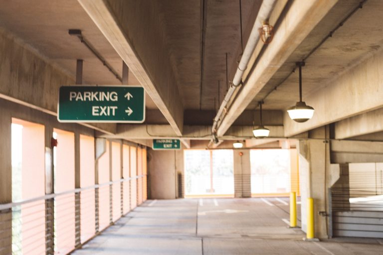 Mantenimiento de limpieza de garajes y parking