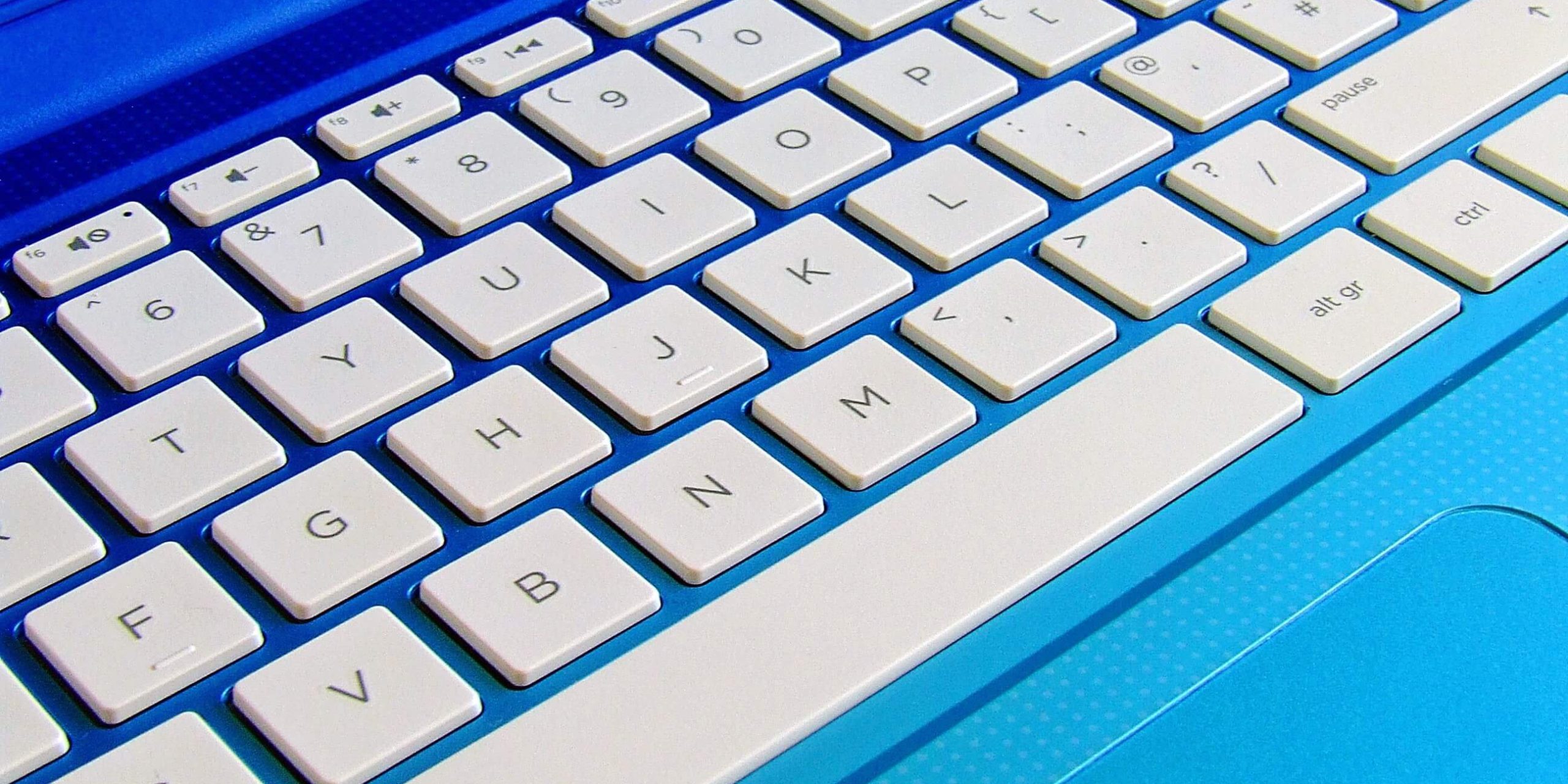 Consejos para limpiar el teclado de tu ordenador o portátil